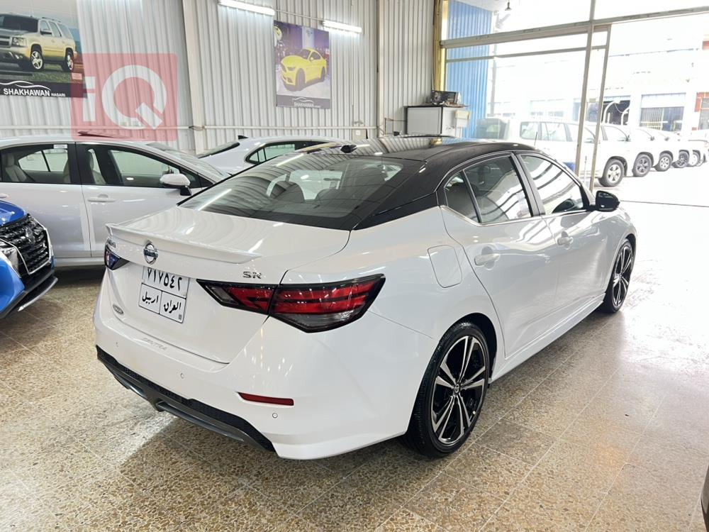 نيسان سنترا